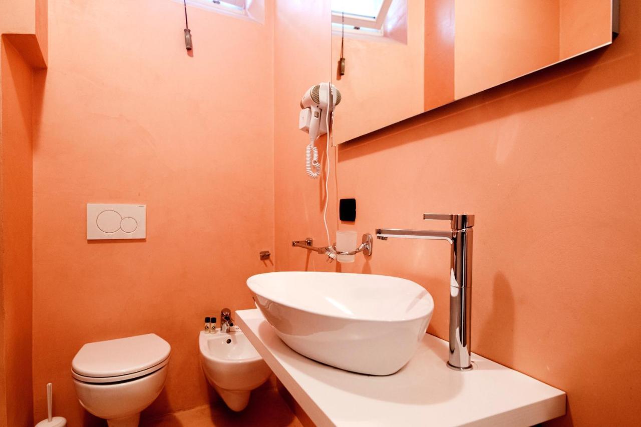 Blue Loft - The House Of Travelers Apartment Como Bagian luar foto