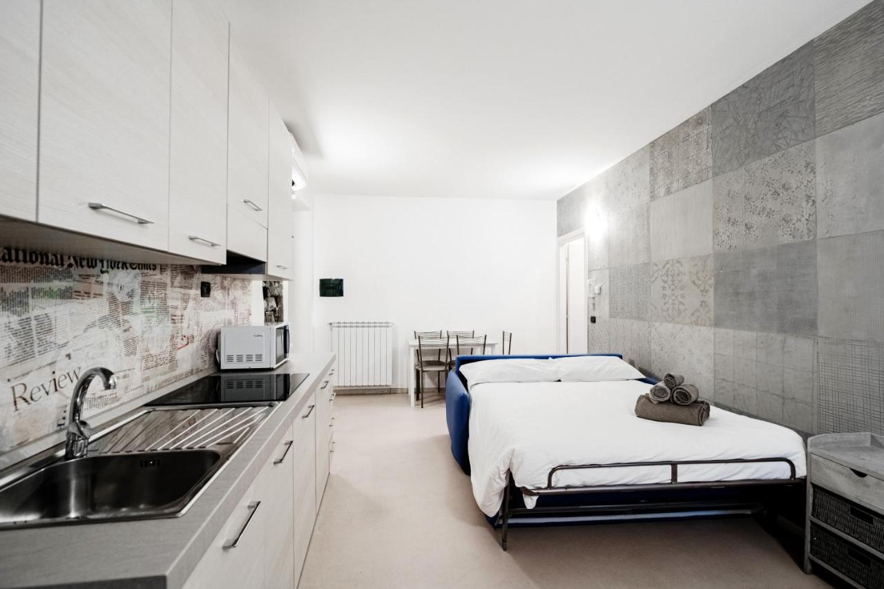 Blue Loft - The House Of Travelers Apartment Como Bagian luar foto