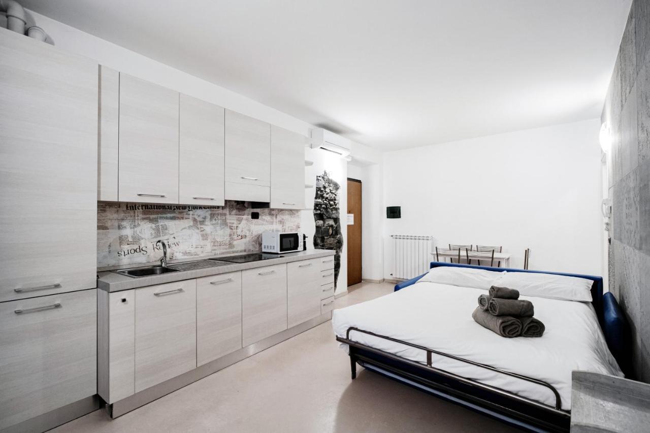 Blue Loft - The House Of Travelers Apartment Como Bagian luar foto